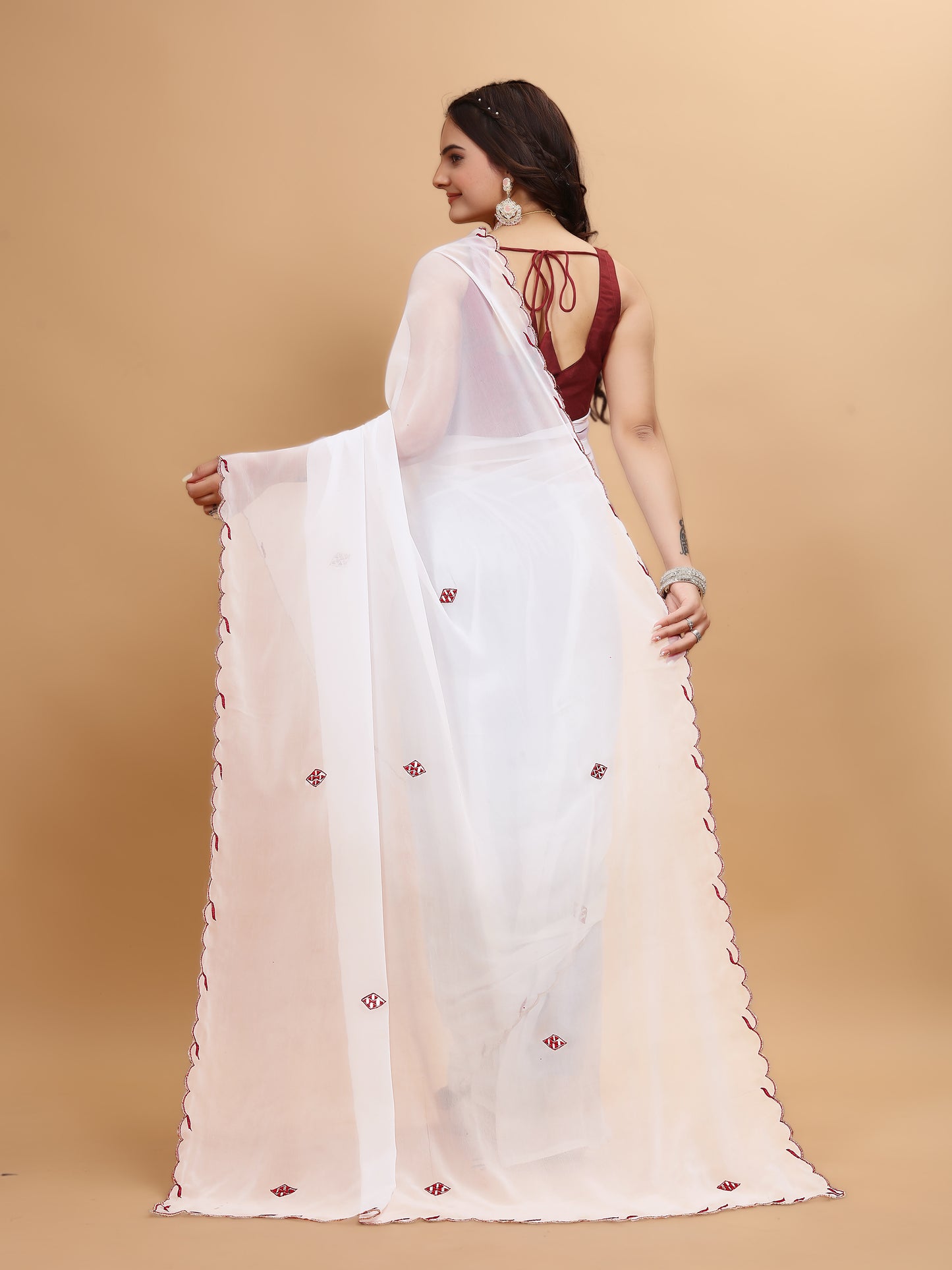 MK WOMEN'S Latest Ethnic Wear Georgette Saree Solid Pattern With Handwork Border Saree With Blouse Piece In Black Color Pack Of 1.